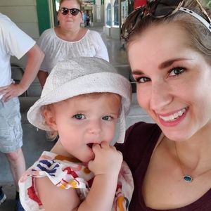 Meet your Posher, Shaina